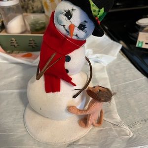 AnnaLee Snowman!  Made in 2011. Make an offer